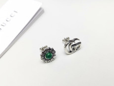 グッチピアス GUCCI 2024新作 花の耳
