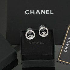 シャネルピアス CHANEL 2024新作 ダブルCイヤリング