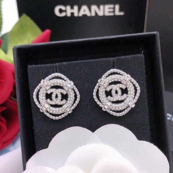 シャネルピアス CHANEL 2024新作 イヤ