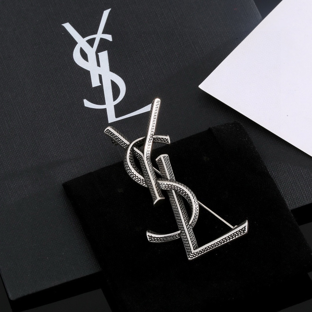 サンローランブローチ Yves Saint Laurent 2024新作 ブローチ