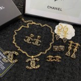 シャネルピアス CHANEL 2024新作 イヤ