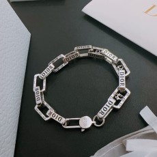 ディオールブレスレット DIOR 2024新作 ブレスレット