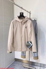 ARCTERYX服 ARCTERYX 2024新作 フード付きジャケット