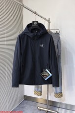 ARCTERYX服 ARCTERYX 2024新作 フード付きジャケット