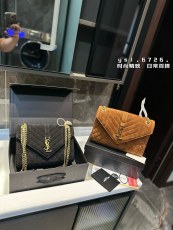 サンローランバッグ Yves Saint Laurent 2024新作 ENVELOPE エンベロープバッグ