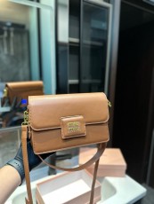 ミュウミュウバッグ Miu Miu 2024新作 バッグ