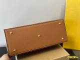 フェンディバッグ FENDI 2024新作 ショッピングバッグ
