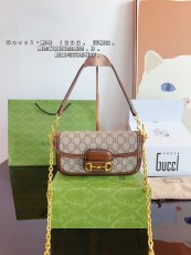 グッチバッグ GUCCI 2024新作 レトロなバゲットバッグ