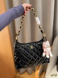 シャネルバッグ CHANEL 2024新作 ホーボーバッグ