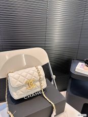 シャネルバッグ CHANEL 2024新作 チェーンバッグ