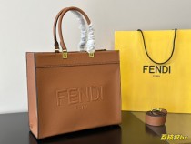 フェンディバッグ FENDI 2024新作 ショッピングバッグ