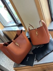 サンローランバッグ Yves Saint Laurent 2024新作 脇の下のバッグ