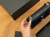 サンローランバッグ Yves Saint Laurent 2024新作 封筒パッケージ
