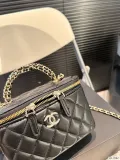 シャネルバッグ CHANEL 2024新作 化粧ポーチ