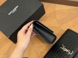 サンローランバッグ Yves Saint Laurent 2024新作 封筒パッケージ