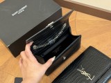 サンローランバッグ Yves Saint Laurent 2024新作 封筒パッケージ