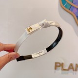 シャネルカチューシャ CHANEL 2024新作 ヘアアクセサリー