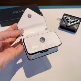 プラダイヤホンシェル PRADA 2024新作 ヘッドホンカバー