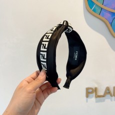 フェンディカチューシャ FENDI 2024新作 ヘアアクセサリー
