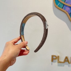 プラダカチューシャ PRADA 2024新作 ヘアアクセサリー