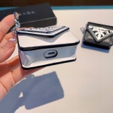 プラダイヤホンシェル PRADA 2024新作 ヘッドホンカバー