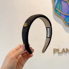 グッチカチューシャ GUCCI 2024新作 ヘアアクセサリー