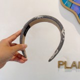 シャネルカチューシャ CHANEL 2024新作 ヘアアクセサリー
