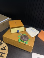 ルイヴィトンペンダント LOUIS VUITTON 2024新作 ペンダント