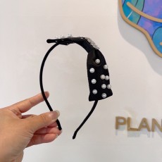 ミュウミュウカチューシャ Miu Miu 2024新作 ヘアアクセサリー