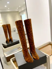 サンローラン靴 Yves Saint Laurent 2024新作 尖ったつま先のハイヒールブーツ