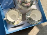 ウェッジウッド食器 WEDGWOOD 2024新作 ボーンチャイナ コーヒーポット カップ＆ソーサーセット