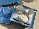 ウェッジウッド食器 WEDGWOOD 2024新作 ボーンチャイナ コーヒーポット カップ＆ソーサーセット