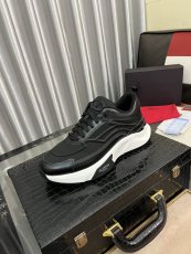 ヴァレンティノ靴 VALENTINO 2024新作 カジュアルシューズ