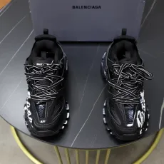 バレンシアガ靴 BALENCIAGA 2024新作 ロートップのお父さんの靴