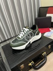 ヴァレンティノ靴 VALENTINO 2024新作 カジュアルシューズ