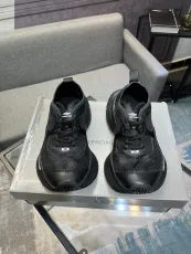 バレンシアガ靴 BALENCIAGA 2024新作 ロートップのお父さんの靴