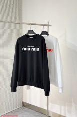 ミュウミュウ服 Miu Miu 2024新作 クルーネックスウェットシャツ