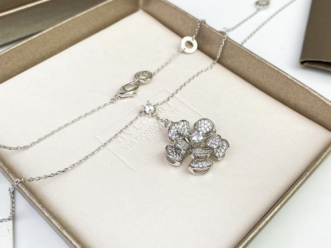 ブルガリネックレス BVLGARI 2024新作 ネックレス