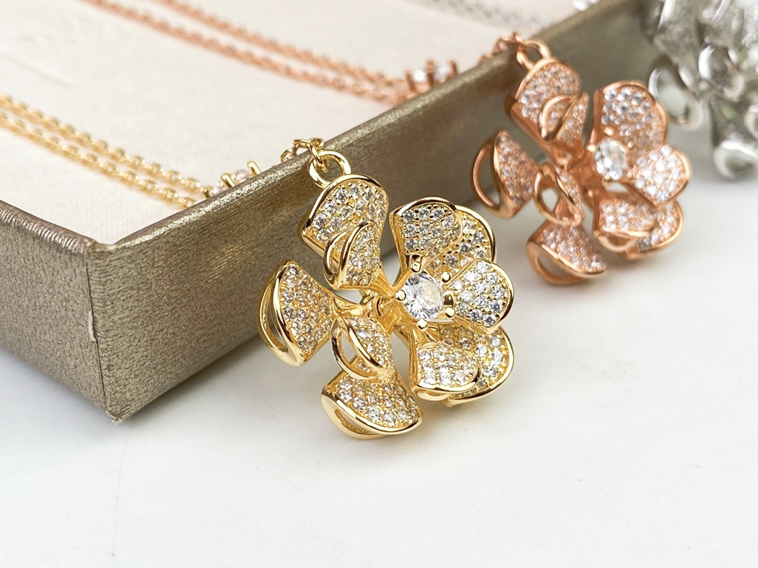 ブルガリネックレス BVLGARI 2024新作 ネックレス