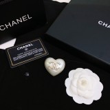 シャネルブローチ CHANEL 2024新作 ブローチ