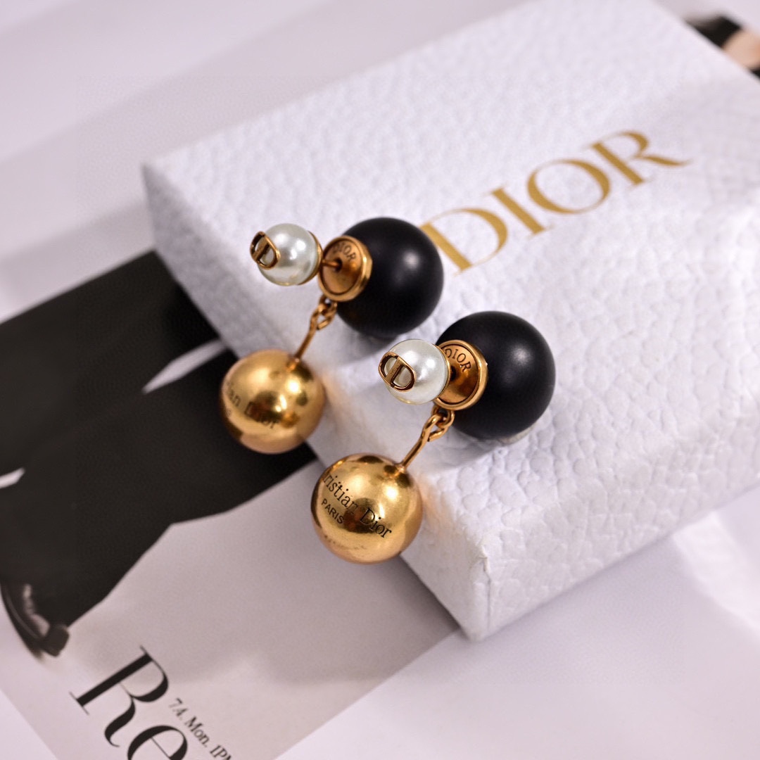 ディオールピアス DIOR 2024新作 イヤリング
