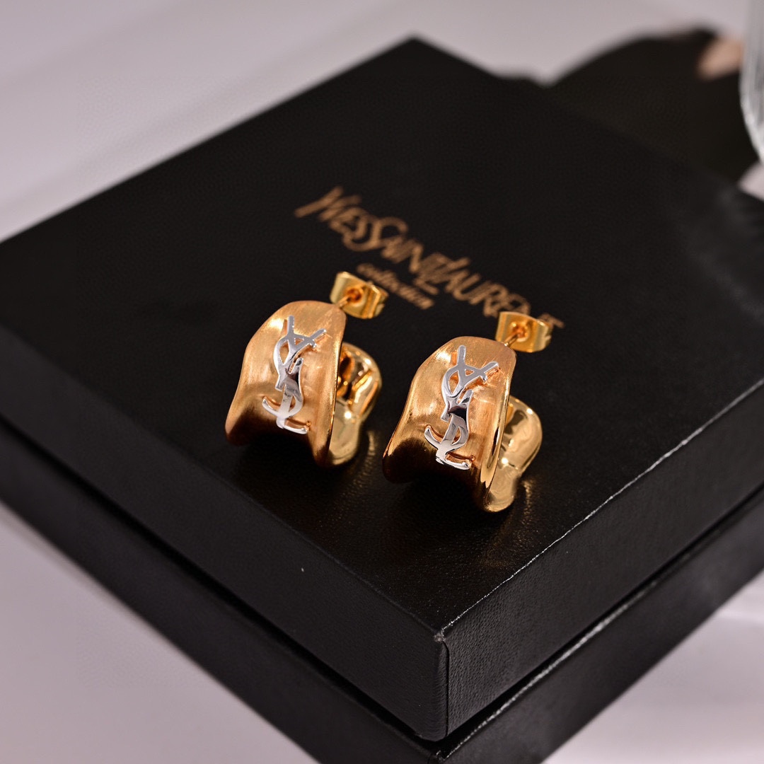 サンローランピアス Yves Saint Laurent 2024新作 イヤリング