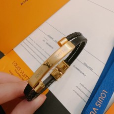 ルイヴィトンブレスレット LOUIS VUITTON 2024新作 牛革ブレスレット