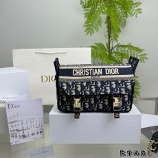 ディオールバッグ DIOR 2024新作 メッセンジャーバッグ