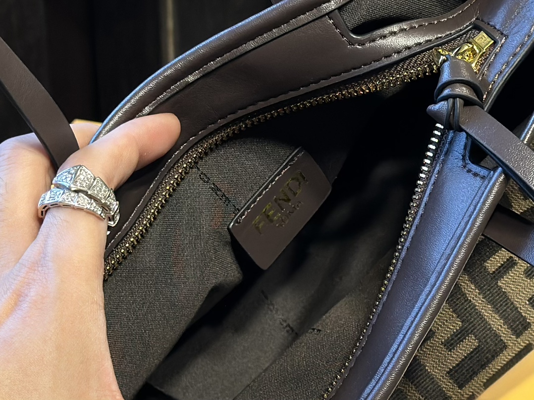 フェンディバッグ FENDI 2024新作 野菜かごバッグ