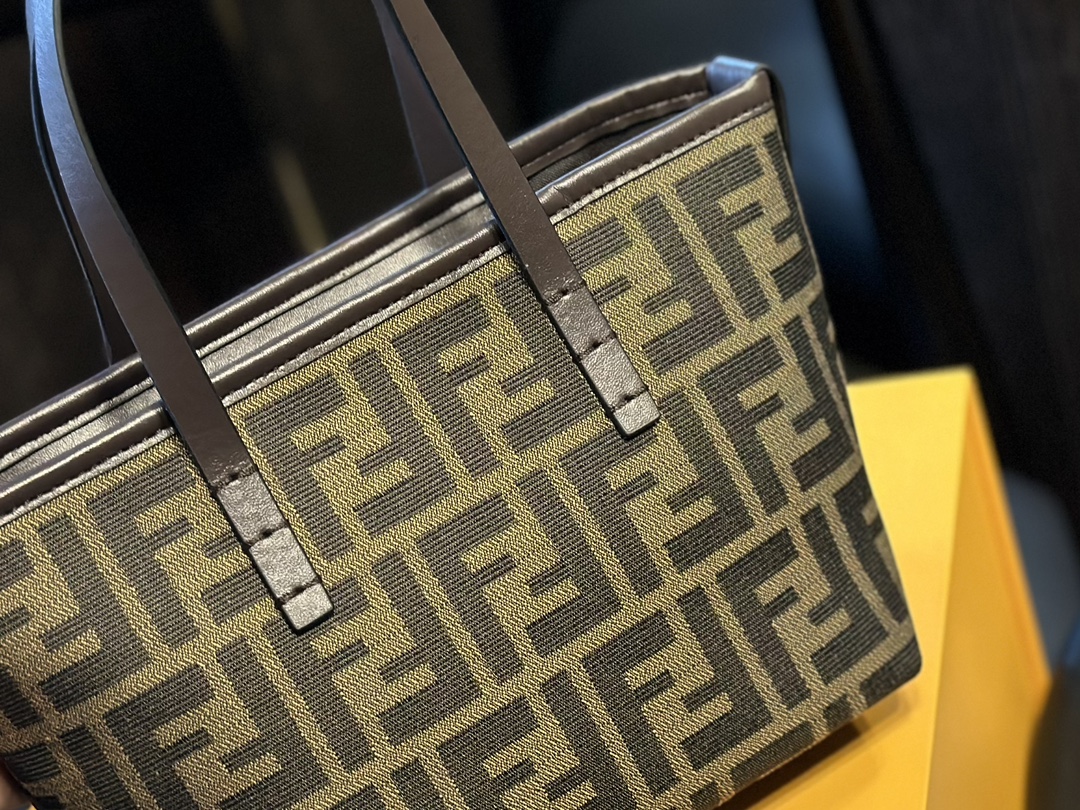 フェンディバッグ FENDI 2024新作 野菜かごバッグ