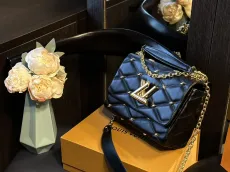 ルイヴィトンバッグ LOUIS VUITTON 2024新作 ダイヤモンドチェーンバッグ