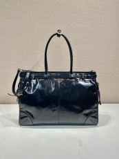 プラダバッグ PRADA 2024新作 高品質 手持ちクロスボディバッグ 1BA439