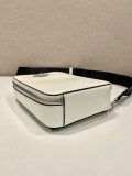 プラダバッグ PRADA 2024新作 高品質 チェストパック 2VZ106