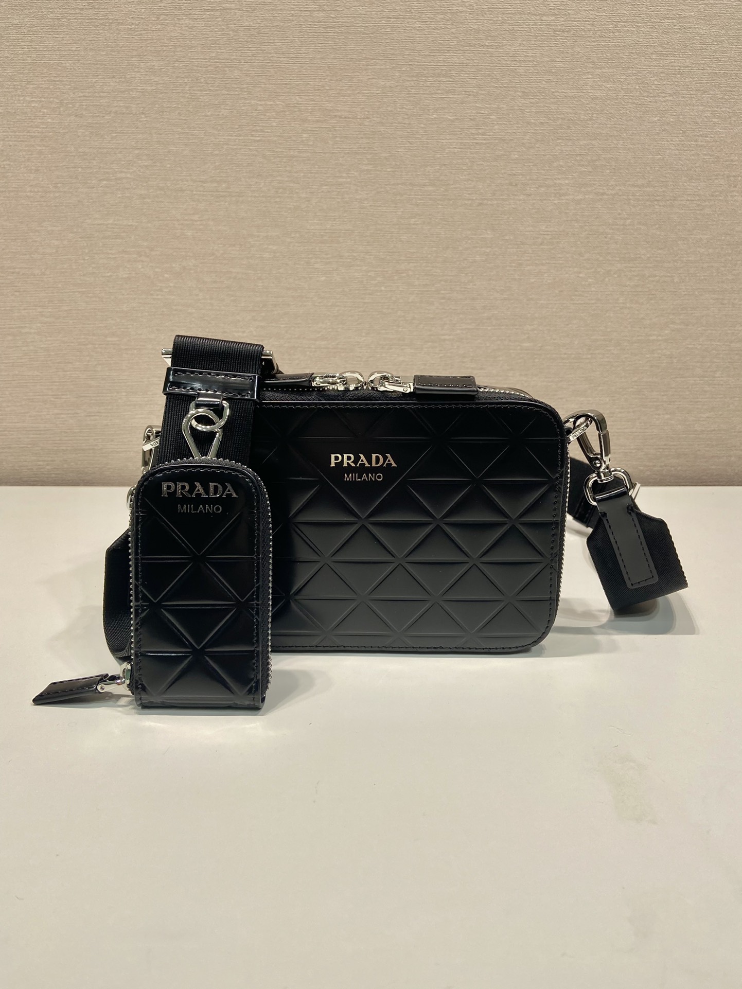 プラダバッグ PRADA 2024新作 高品質 カメラバッグ 2VH070